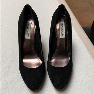 Steve madden black pump